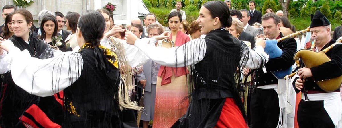 Trajes regionales de Galicia