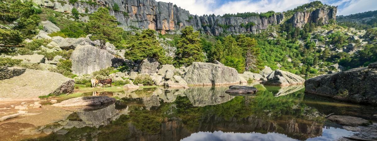 Vistas de la Laguna Negra. | Shutterstock