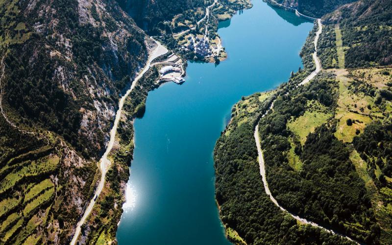 Sallent de Gállego y embalse de Lanuza