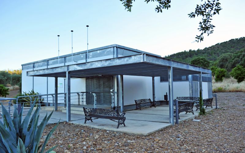 Centro de interpretación de Santa Lucía del Trampal en Alcuéscar