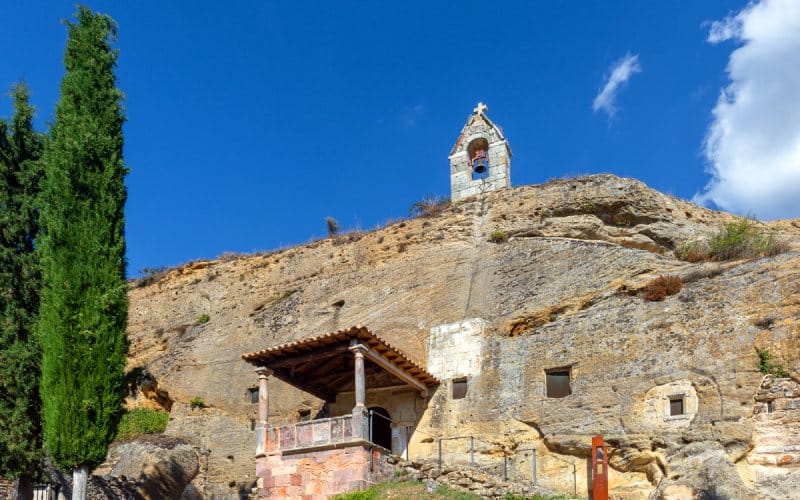 Exterior de la iglesia de los Santos Justo y Pastor de Olleros