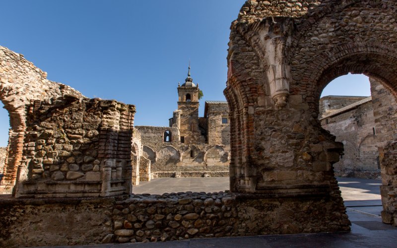 Ruinas de Santa María de Carracedo