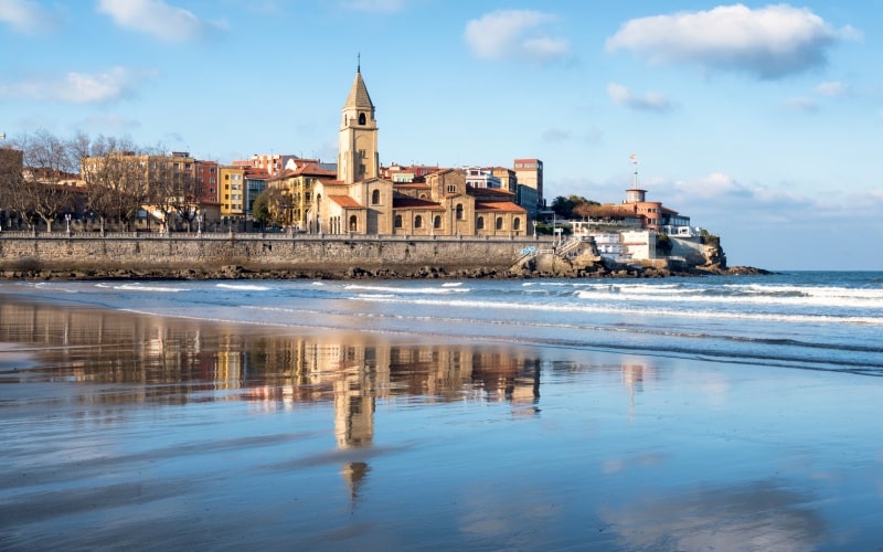Iglesia de San Pedro, la iglesia más antigua de Gijón