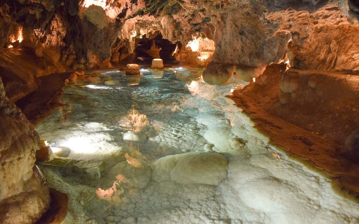 Gruta de la Maravillas