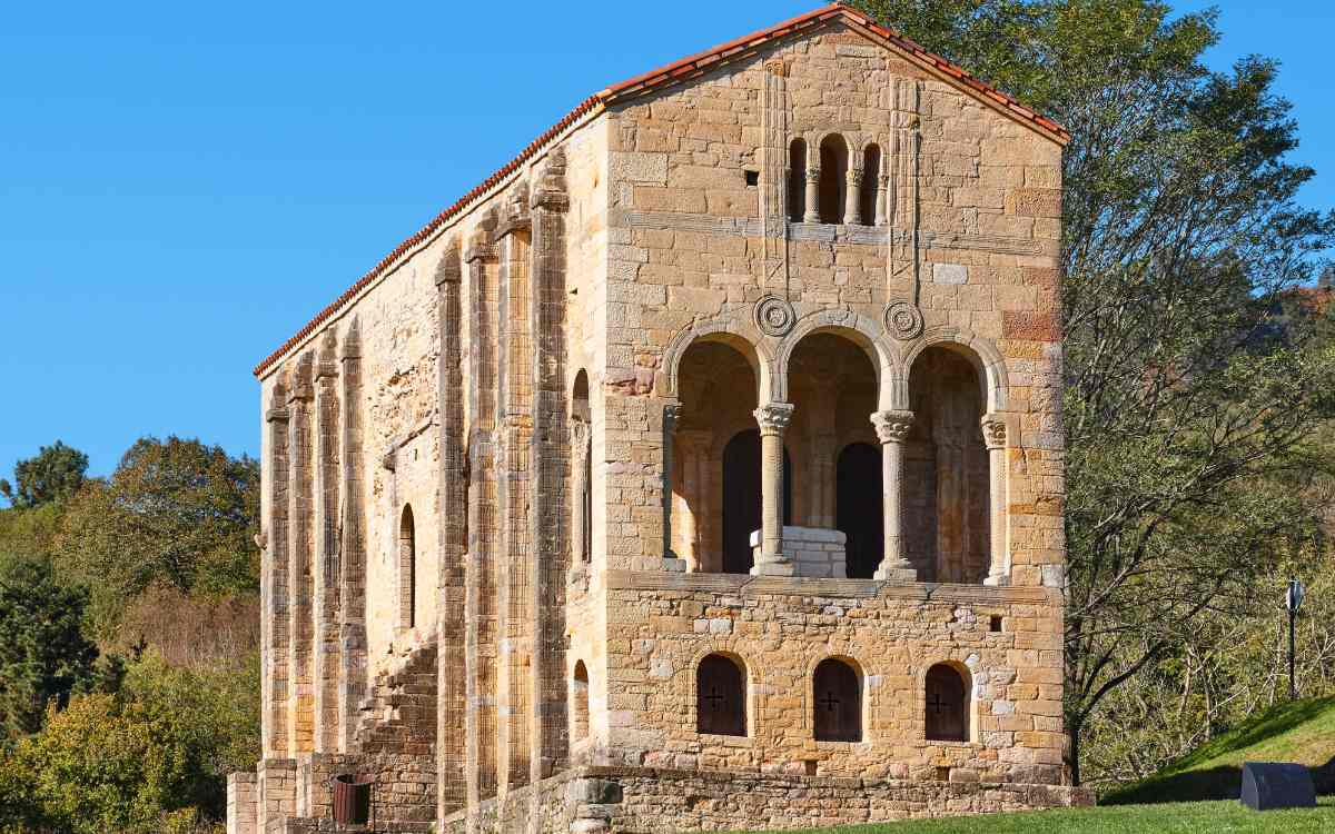Santa María del Naranco