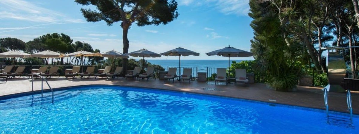 hoteles Costa Brava, Los mejores hoteles a pie de playa para disfrutar de la Costa Brava