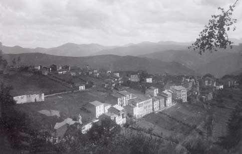 Panoramic view of Tineo in the olden days