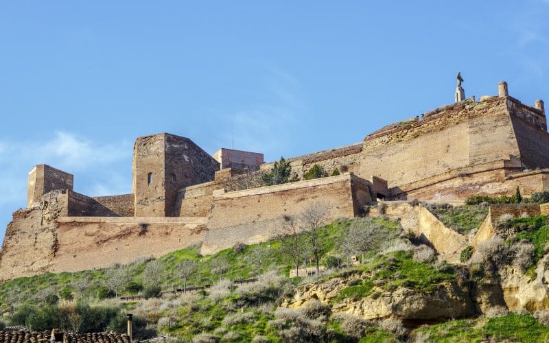 Rampa de acceso al Castillo templario de Monzón