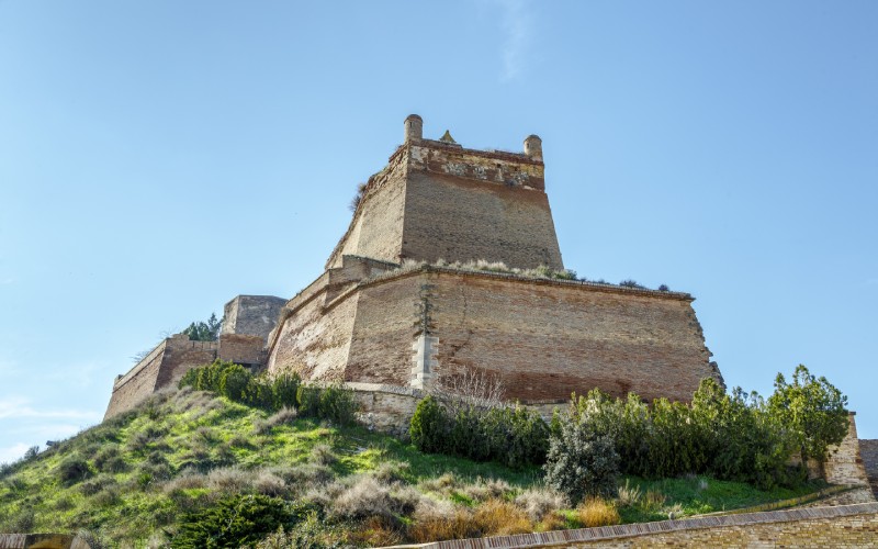 Baluarte frontal del Castillo de Monzón