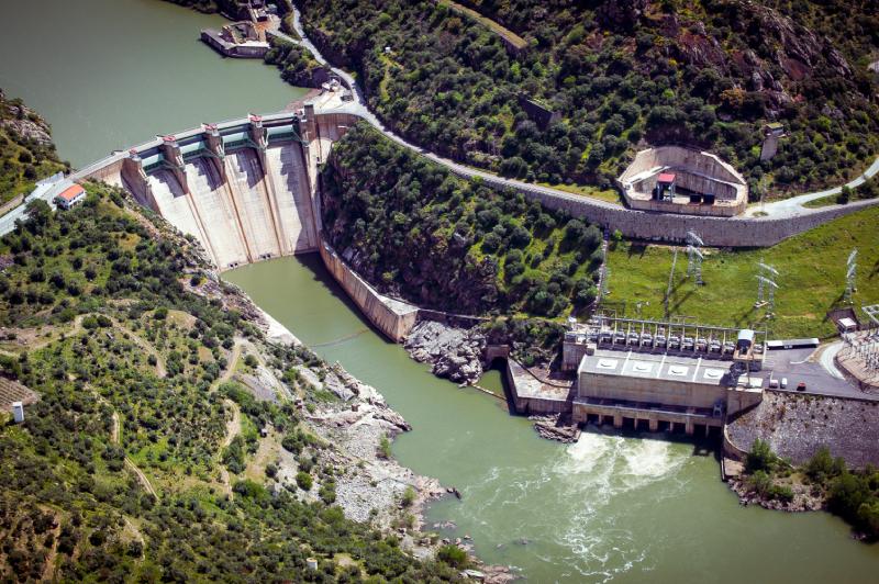 Salto de Saucelle Dam