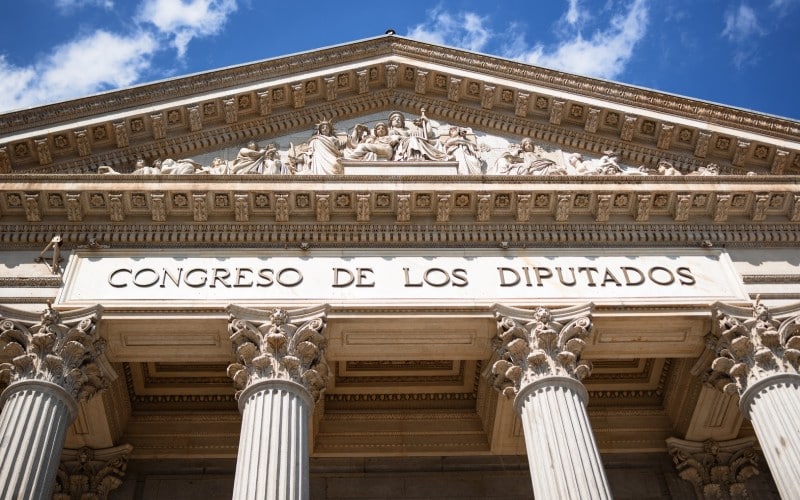 Detalle de la fachada del Congreso de los Diputados