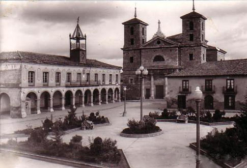 Plaza Mayor de Valencia de Don Juan foto antigua