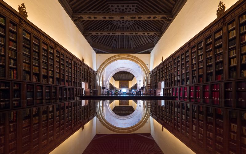 Biblioteca en el Hospital Real de Granada