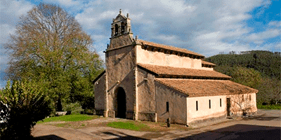 Iglesia de San Salvador de Priesca cerca de Villaviciosa