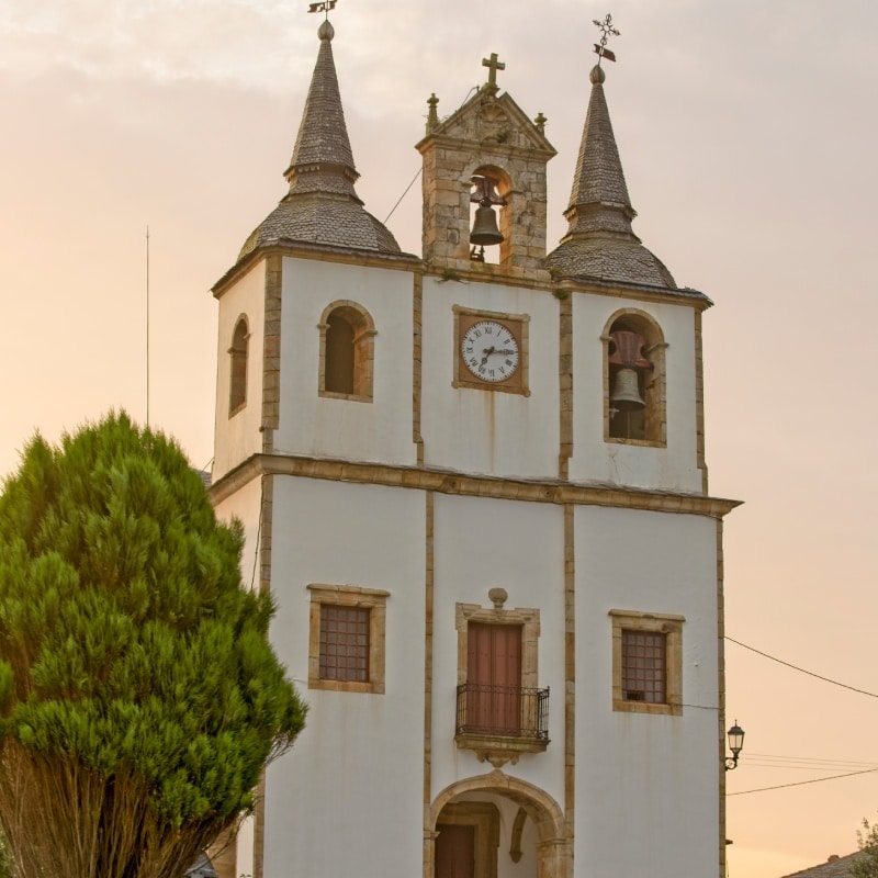 Iglesia de Santa Marina en Puerto de Vega