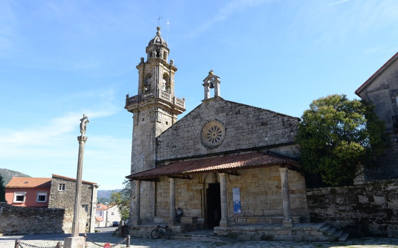Iglesia de San Pedro de Muros