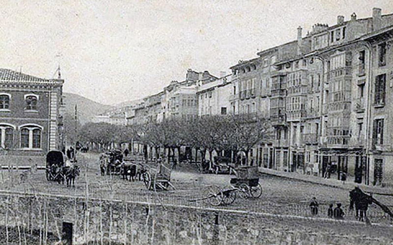 Plazuela de San Francisco en Estella a principios del siglo XX