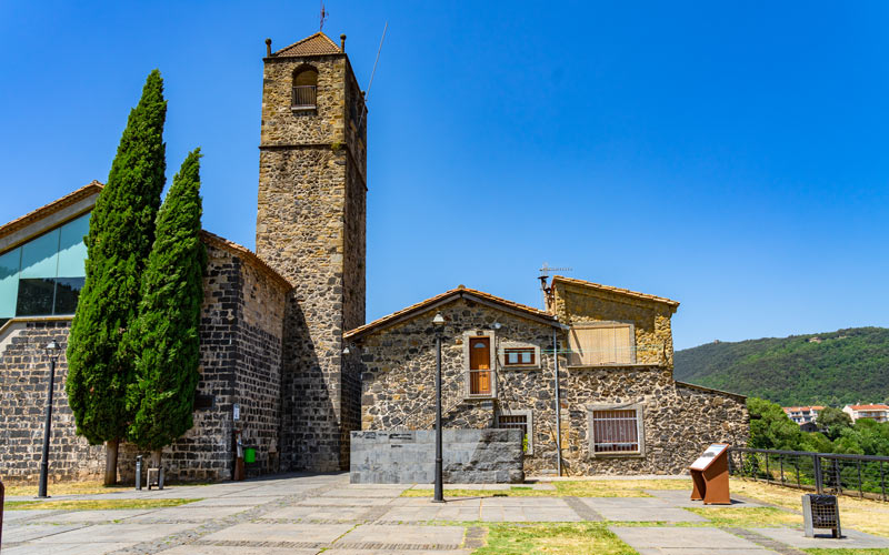Iglesia de San Salvador en Castellfollit de la Roca