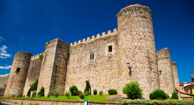 imagen_blog_internacional_Incredible Gothic Castles in Castile and León_Castillo-de-la-triste-condesa
