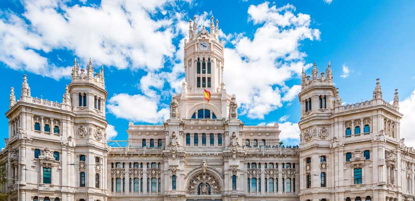 ayuntamientos más fascinantes de España, Los ayuntamientos más fascinantes de España
