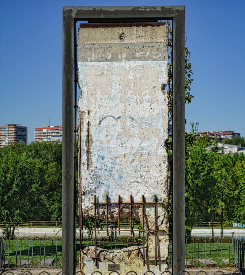 Fragmento del muro localizado en el Parque Europa