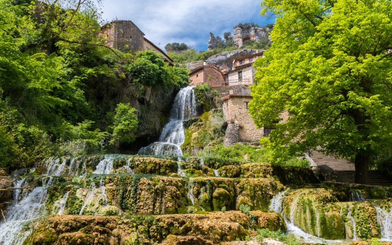 Orbaneja del Castillo, una de las aldeas más bonitas de España