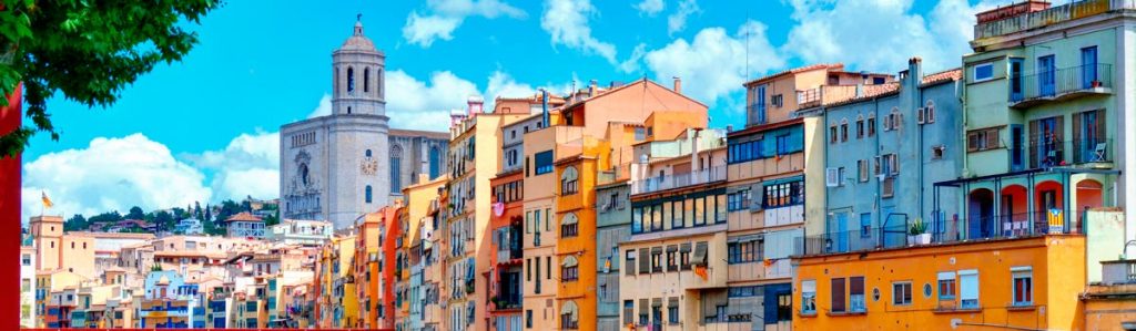 Panorámica de dónde dormir y qué ver en Girona
