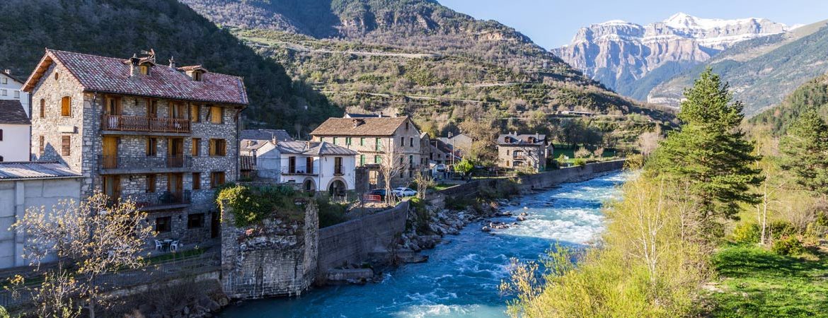 Qué ver en Broto, piedra y agua al pie de los Pirineos | España Fascinante