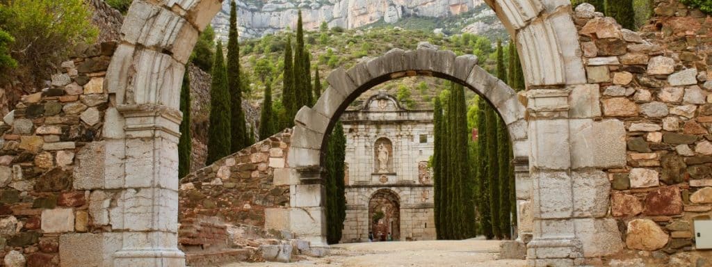 Escaladei, El monasterio de Escaladei, la cartuja más antigua de España y origen de una histórica comarca