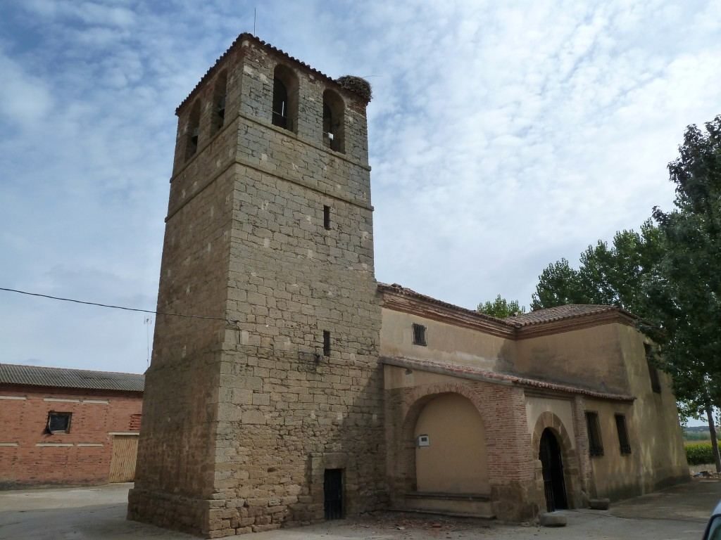 Iglesia de San Juan en Santa Colomba de las Carabias. |