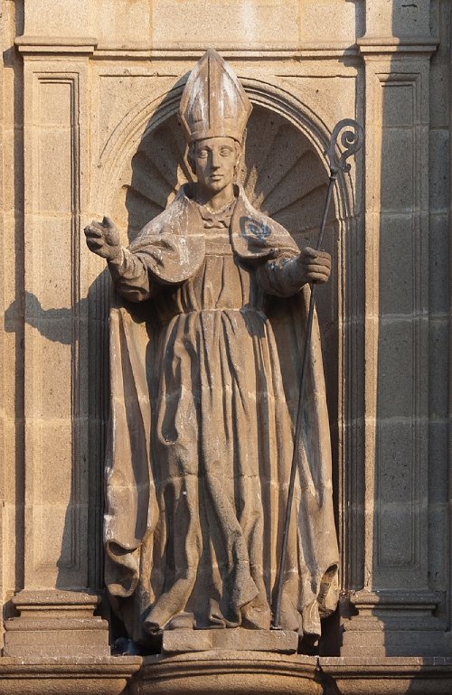 Statue of San Rosendo, warrior bishop against the Vikings