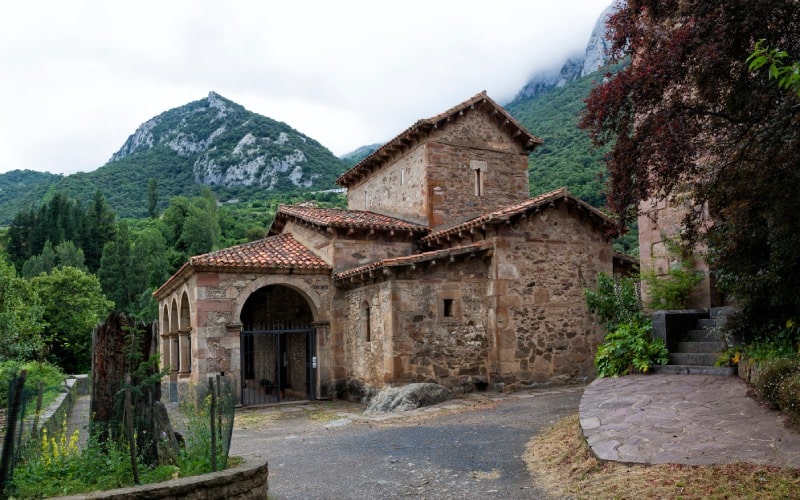 Iglesia de Santa María de Lebeña