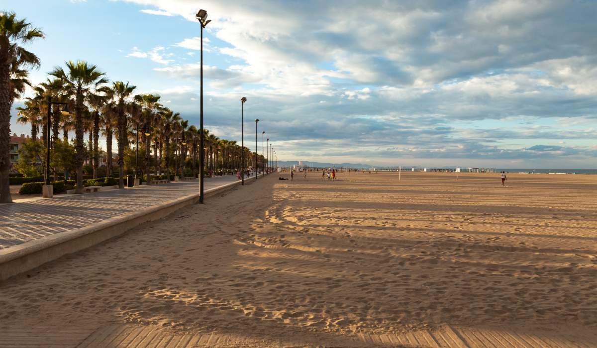 Playa de las Arenas o del Cabañal en Valencia