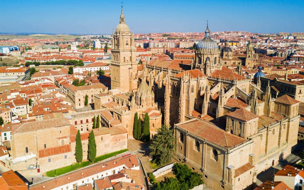 España, el país de las 88 catedrales Shutterstock_1344691043-1