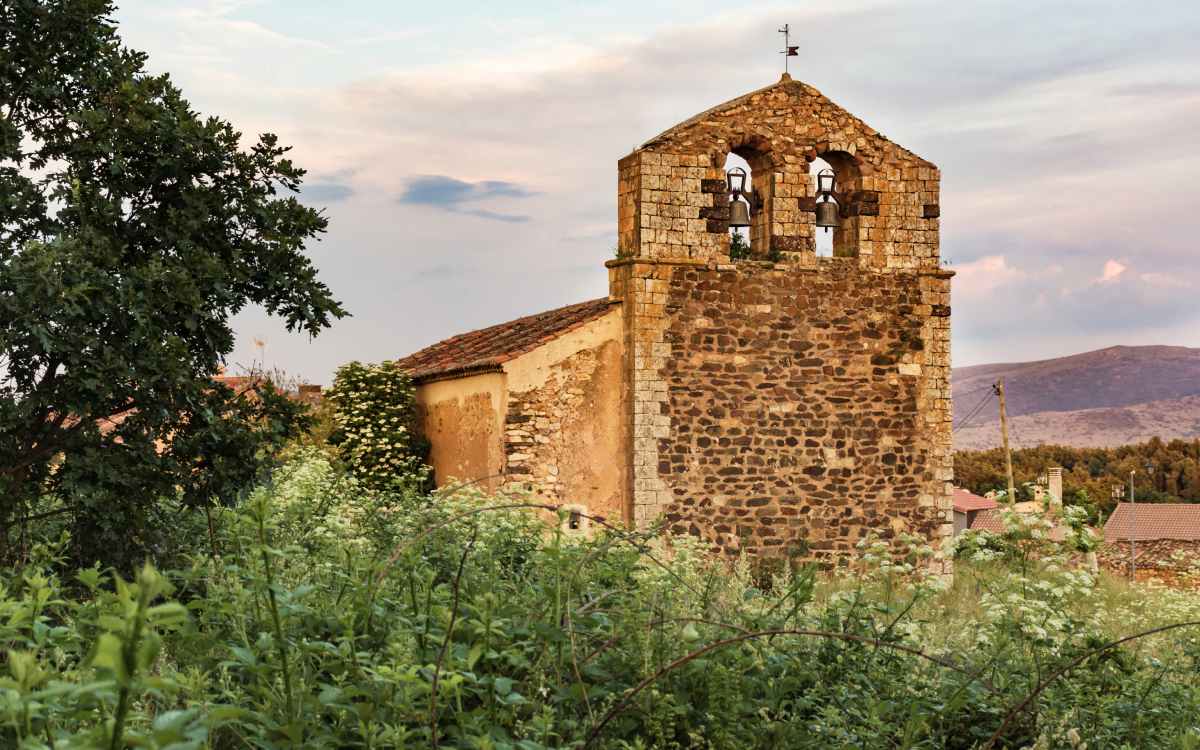 Iglesia de San Pedro en Alquité