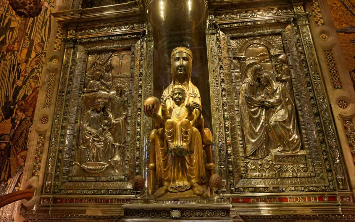 La Virgen de Montserrat