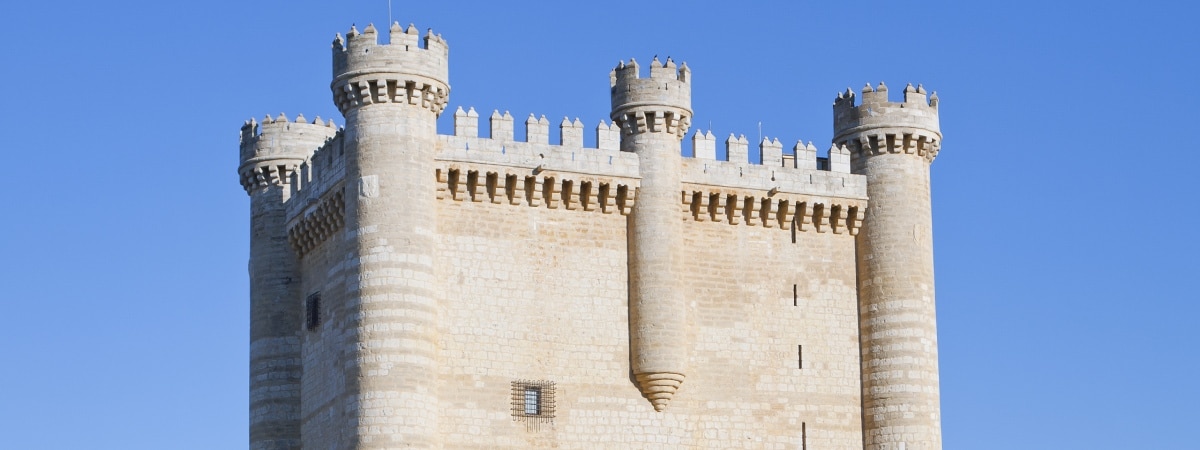 Castillo de Fuensaldaña, El castillo “maldito” donde los Reyes Católicos pasaron su luna de miel