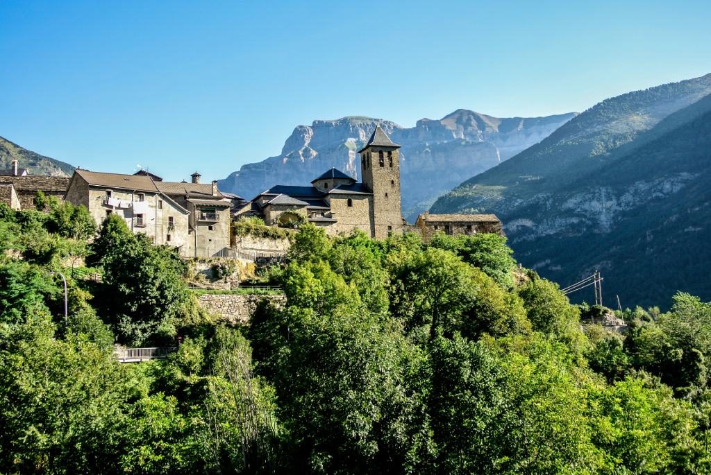 Torla pueblos medievales más bonitos de España