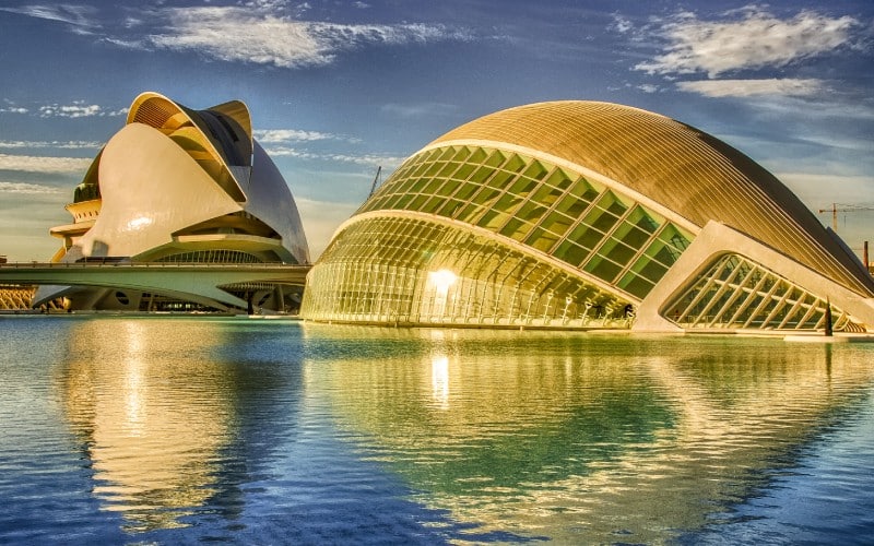 La impresionante Ciudad de las Artes y las Ciencias de Valencia